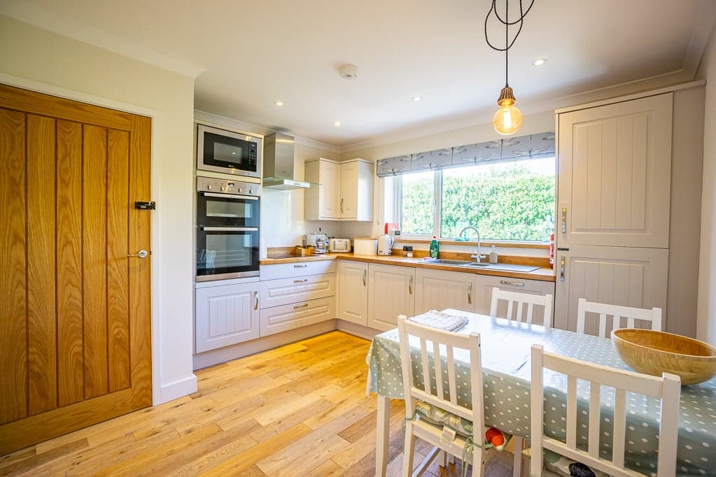 26, Cae du Estate, Abersoch, Pwllheli, Gwynedd, LL53 7EN