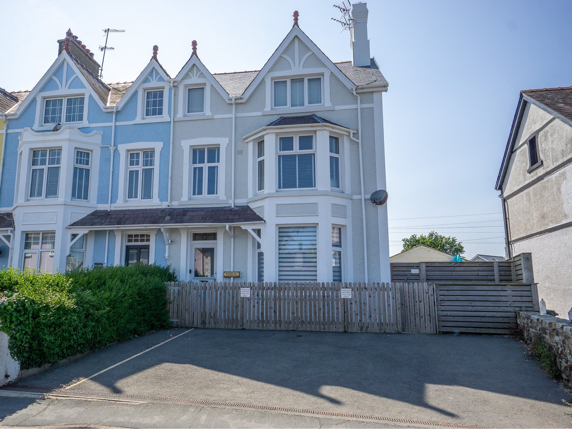 Bronwydd Flat 1, Abersoch, Pwllheli, Gwynedd, LL53 7DS