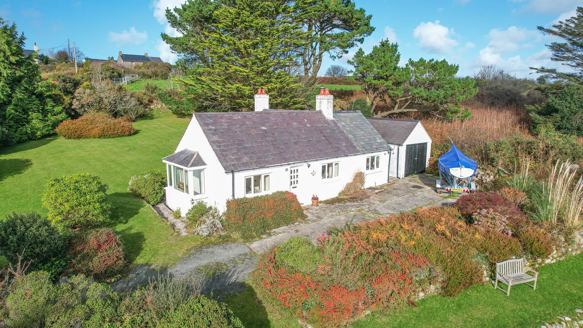 Garreg, Mynytho, Pwllheli, Gwynedd, LL53 7RS