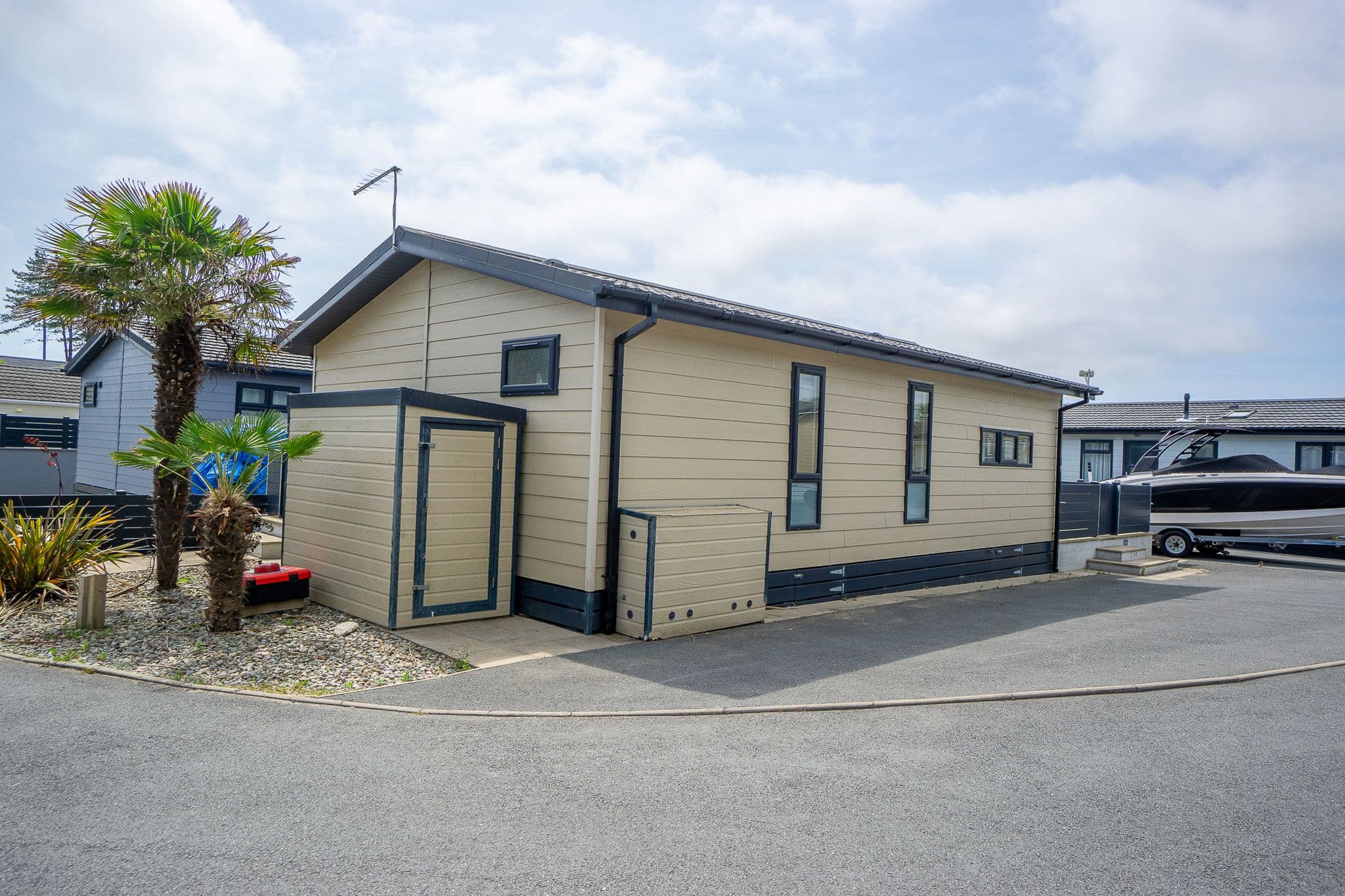 K26 The Warren, Abersoch, Pwllheli, Gwynedd, LL53 7AA