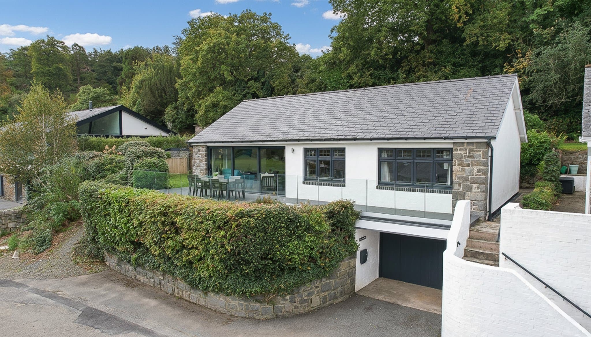 Glyn Y Mor, Glynyweddw Estate, Llanbedrog, Pwllheli, Gwynedd, LL53 7TT