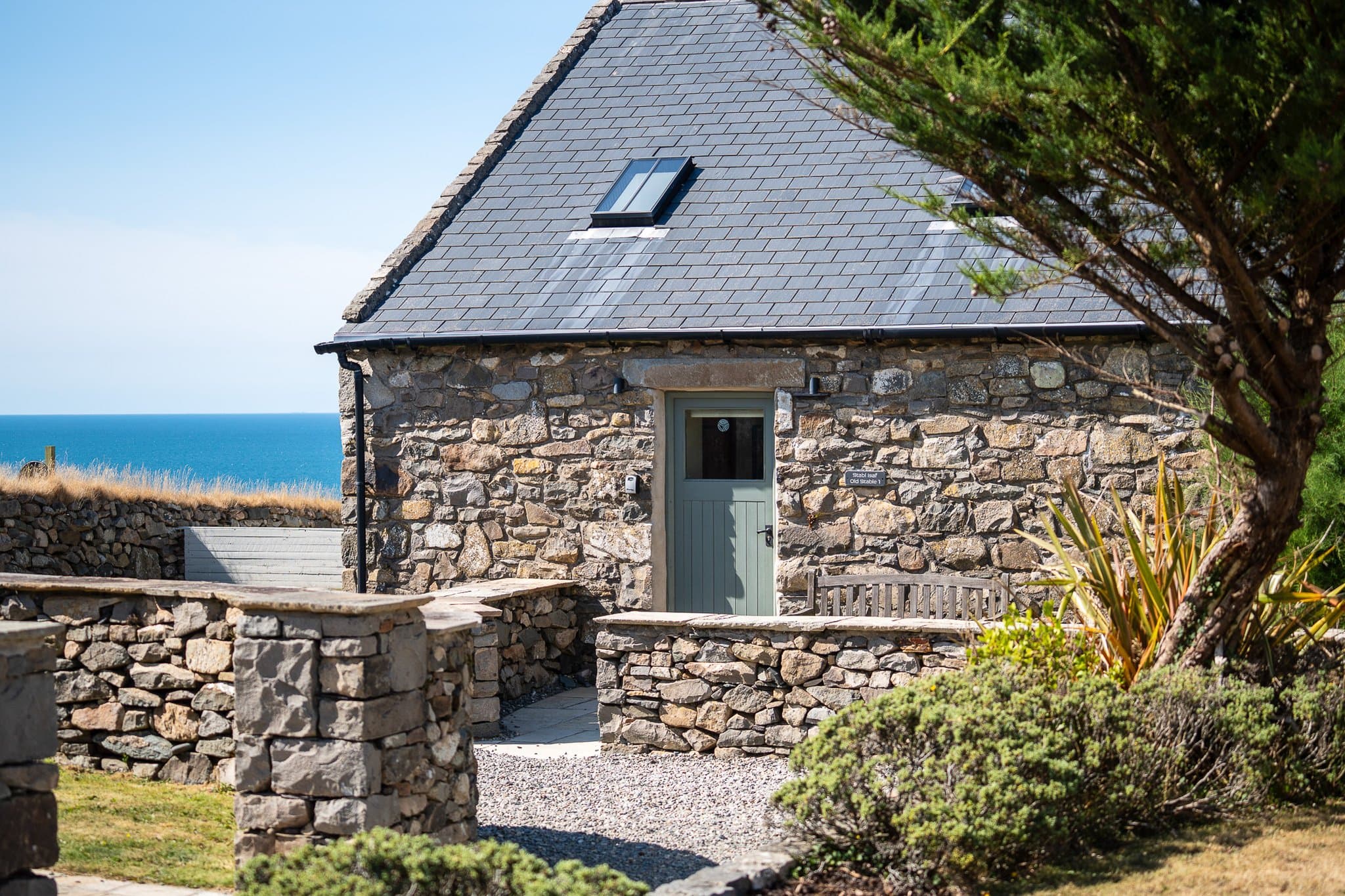 1 The Stables, Natures Point, Pistyll, Pwllheli, Gwynedd, LL53 6LR