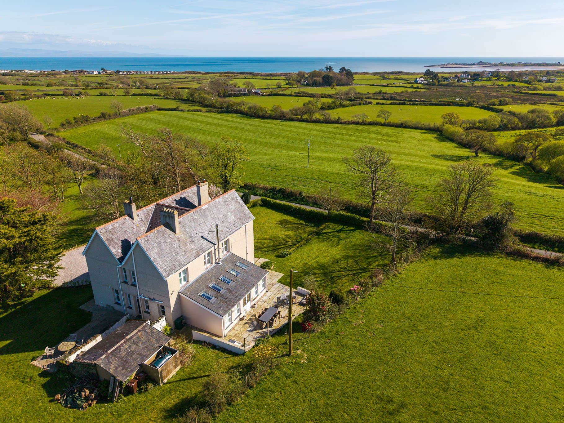 Hen Ficerdy, Abererch, Pwllheli, Gwynedd, LL53 5YH