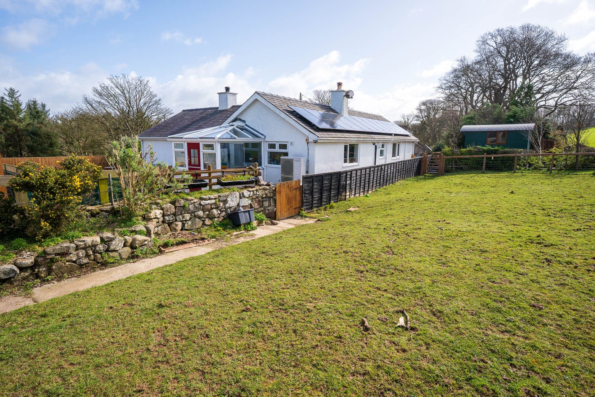 Ger Yr Efail, Boduan, Pwllheli, Gwynedd, LL53 8UF