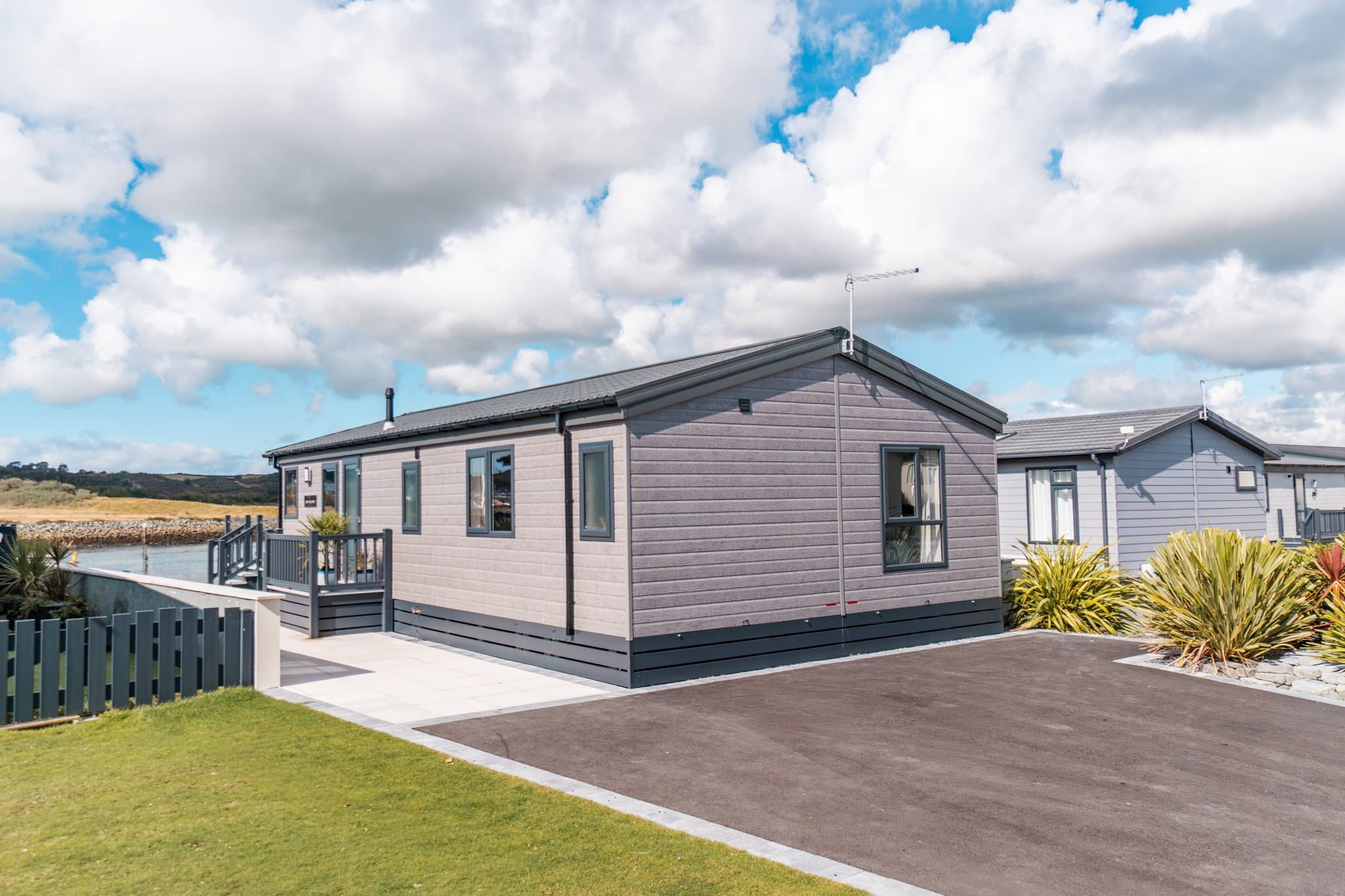 8 Gimblet Rock Holiday Park, Pwllheli, Gwynedd, LL53 5AY