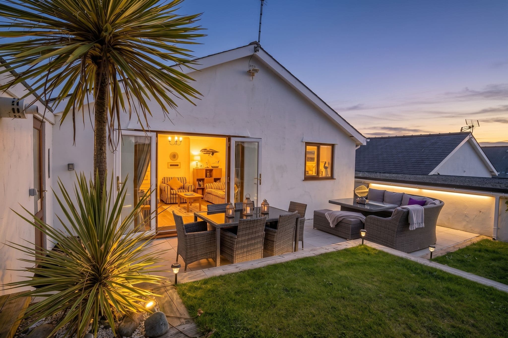 73, Cae du Estate, Abersoch, Pwllheli, Gwynedd, LL53 7DJ