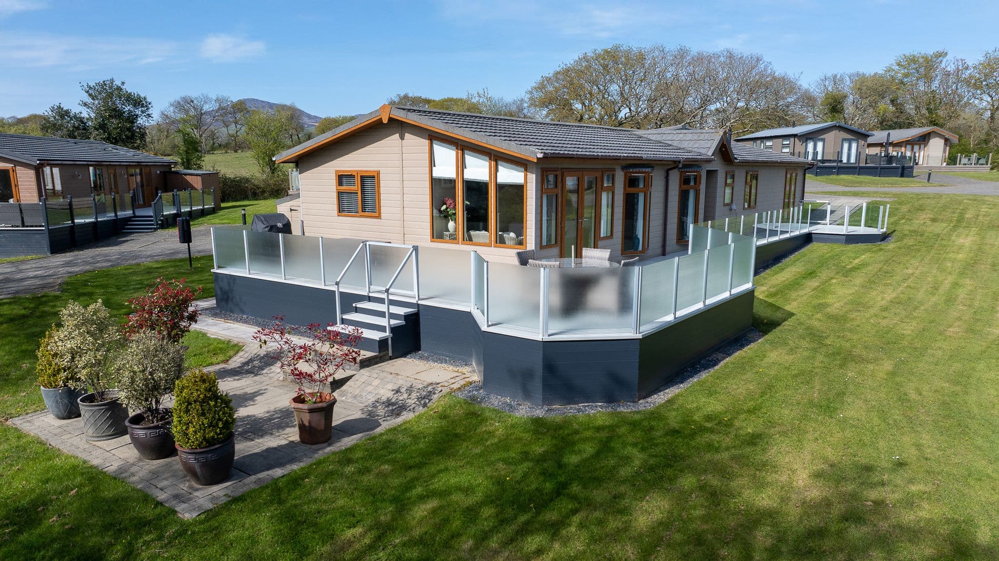 29 The Sanctuary Lodge Park, Y Ffor, Pwllheli, Gwynedd, LL53 6YA