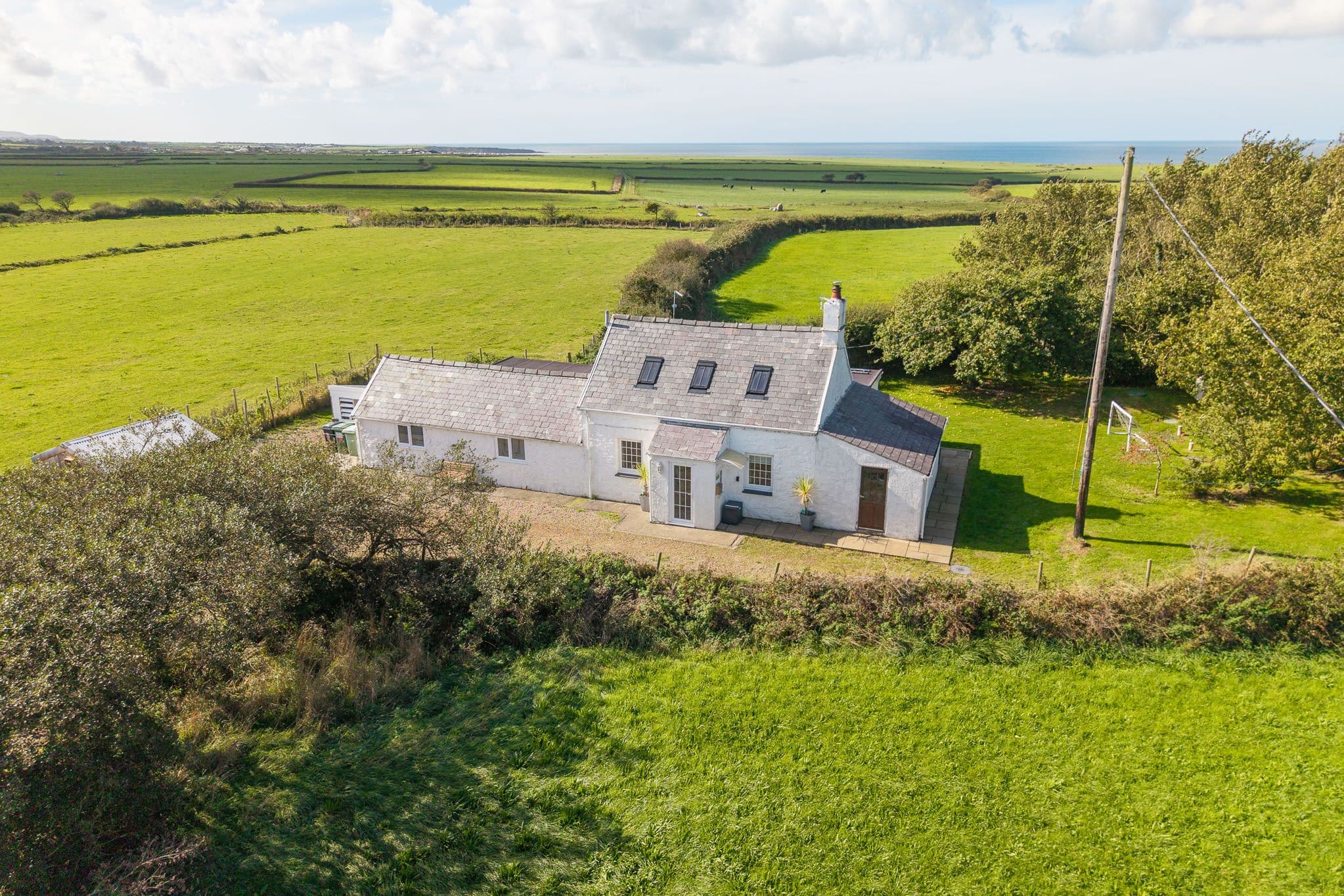 Min Y Rhos, Lon Cae Glas, Edern, Pwllheli, Gwynedd, LL53 8YT